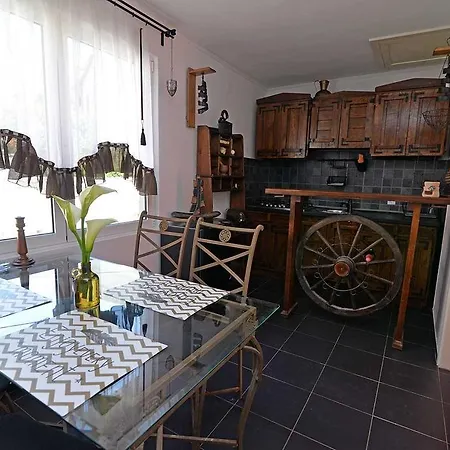 Apartment Nautilus