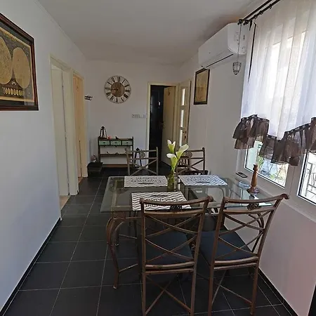 Nautilus Apartment *