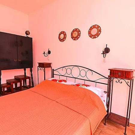 Nautilus Apartment